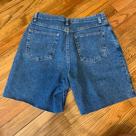 Pair of 2 vintage cutoff jean shorts - Picture 10 of 10
